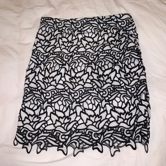 by the way. | Adele Lace Mini Skirt | Size S - Picture 3 of 4